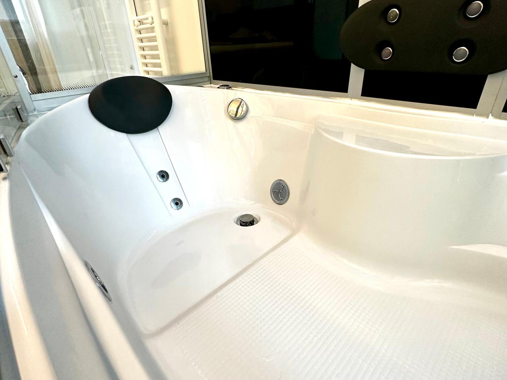 Beefree Whirlpoolsuite34-Free Parking & Fast Internet Passau Exterior photo